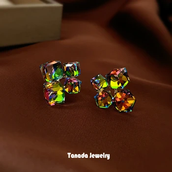 Дизайнерски фантастични цветни обеци с геометрични квадратни кристали под различни ъгли и цветове, необичайни бижута за жени или момичета